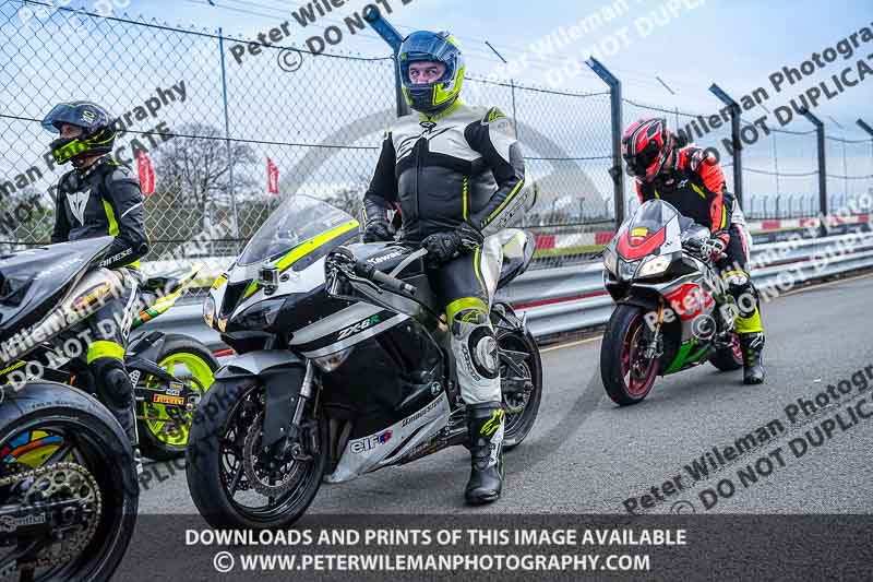 donington no limits trackday;donington park photographs;donington trackday photographs;no limits trackdays;peter wileman photography;trackday digital images;trackday photos